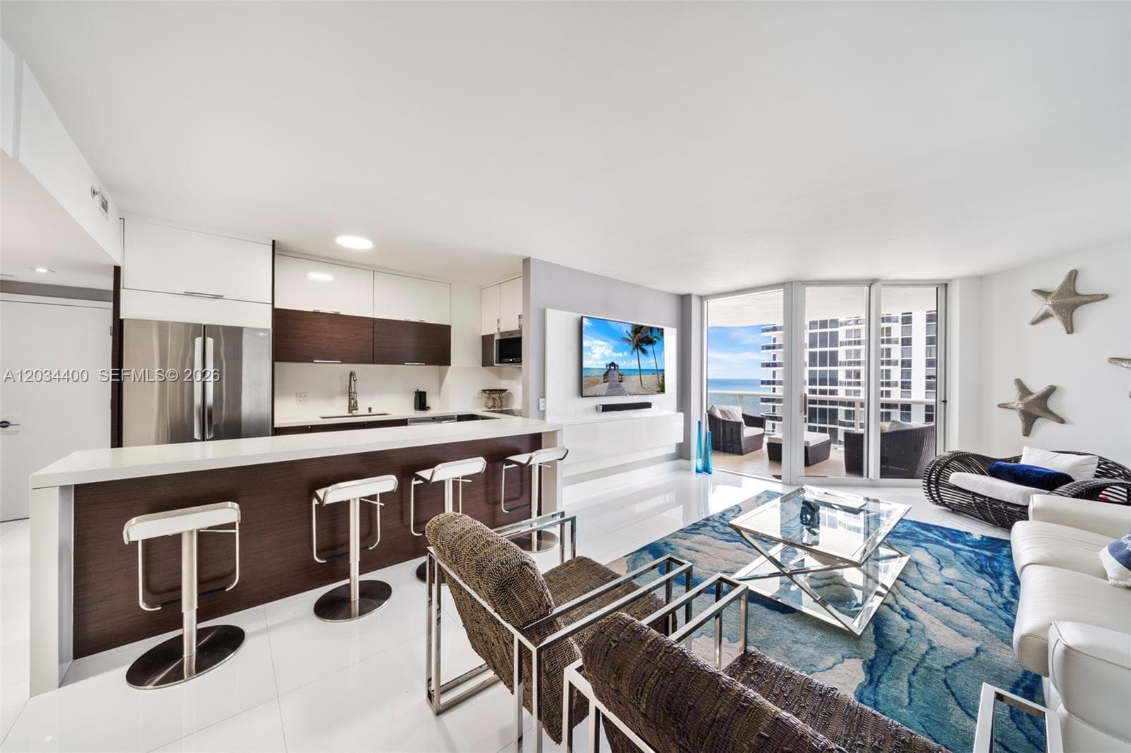 4779 Collins Ave 2604 photo 2
