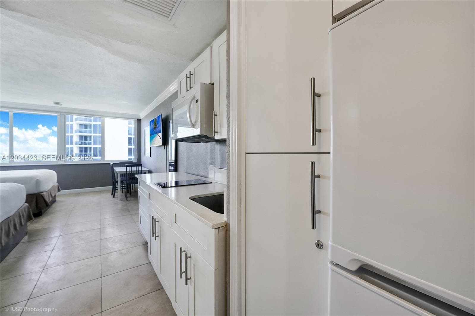 19201 Collins Ave 827 photo 11