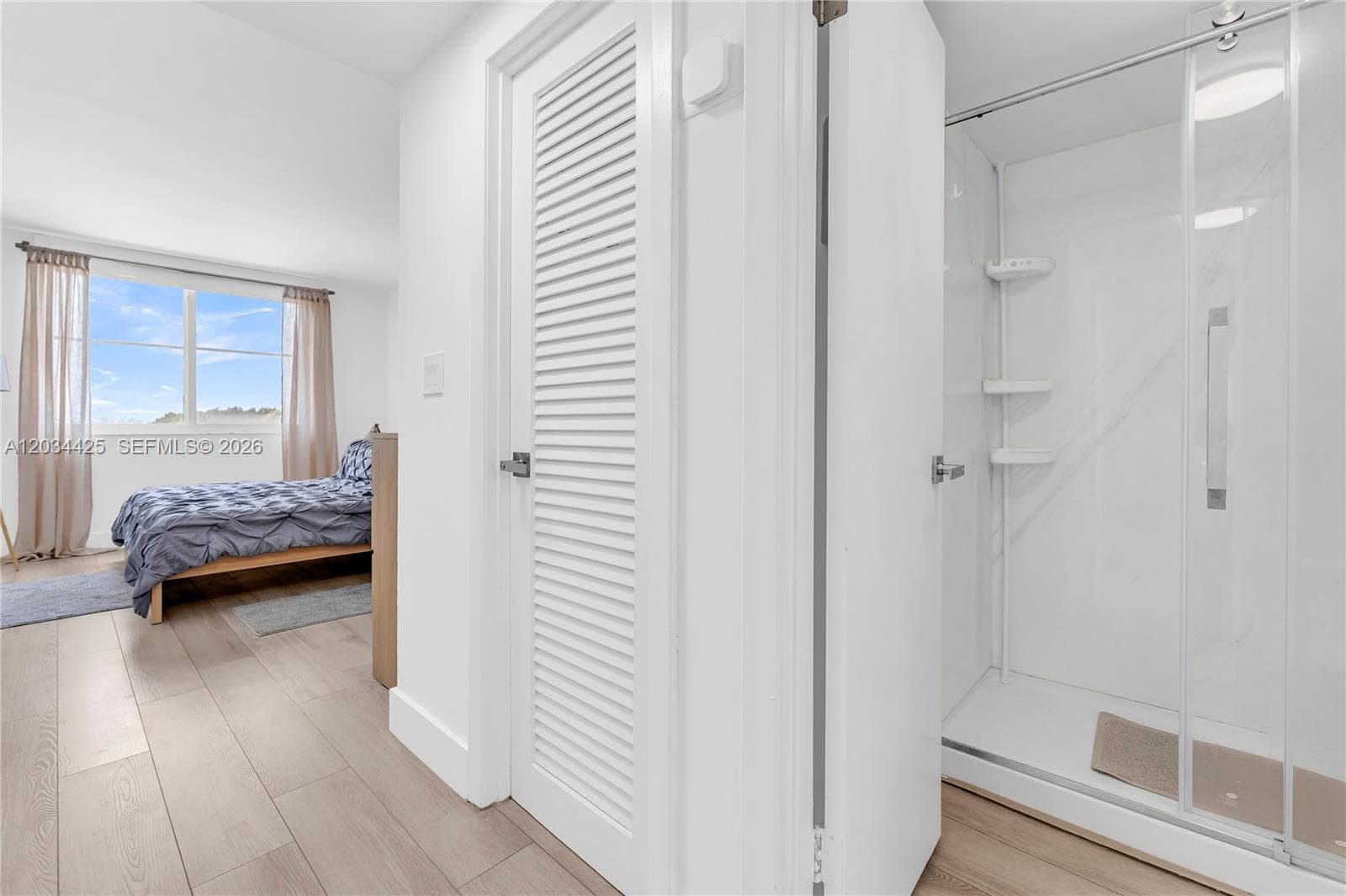 300 Bayview Dr 214 photo 12