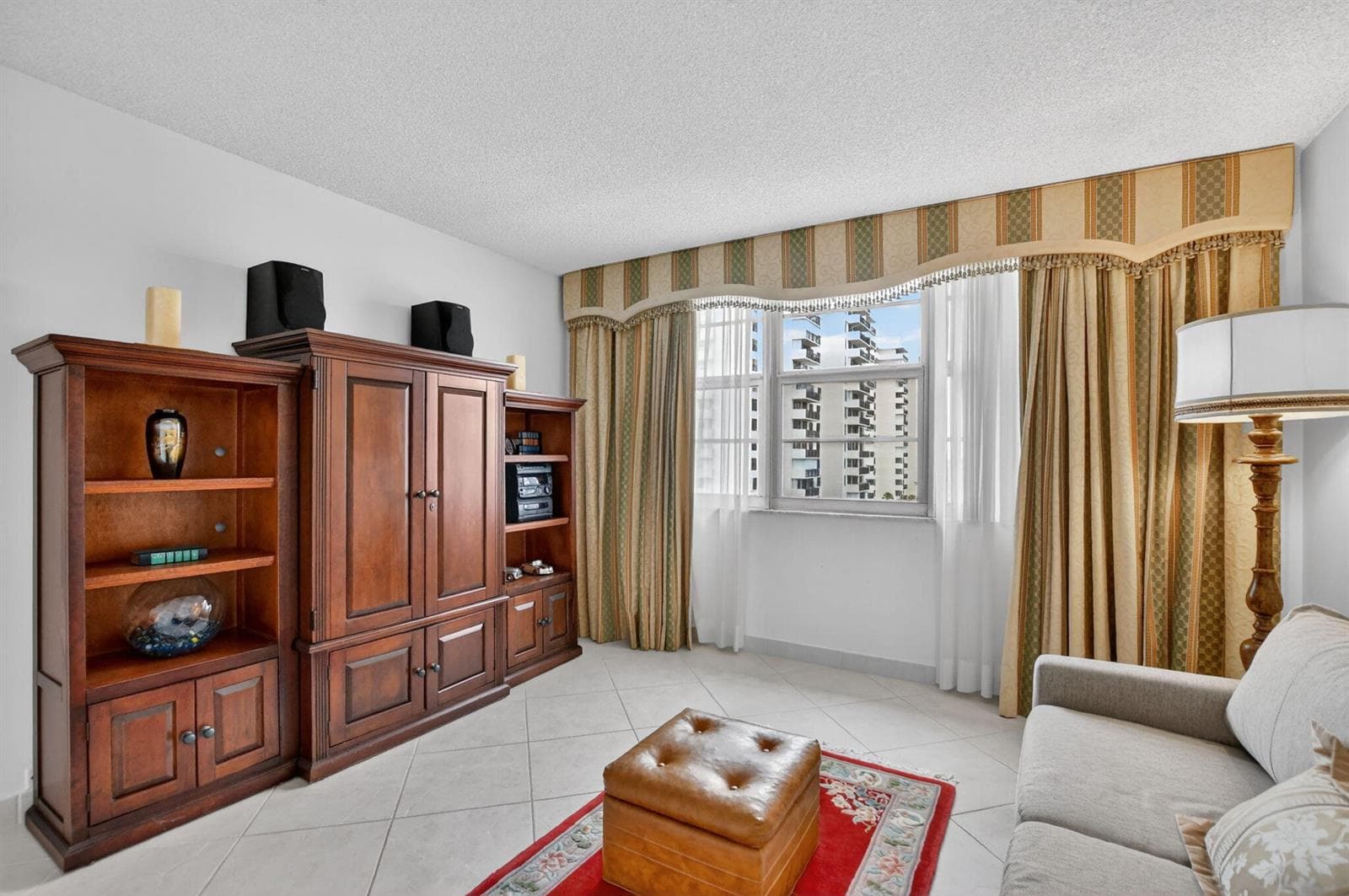 2121 N Ocean Boulevard 805w photo 13