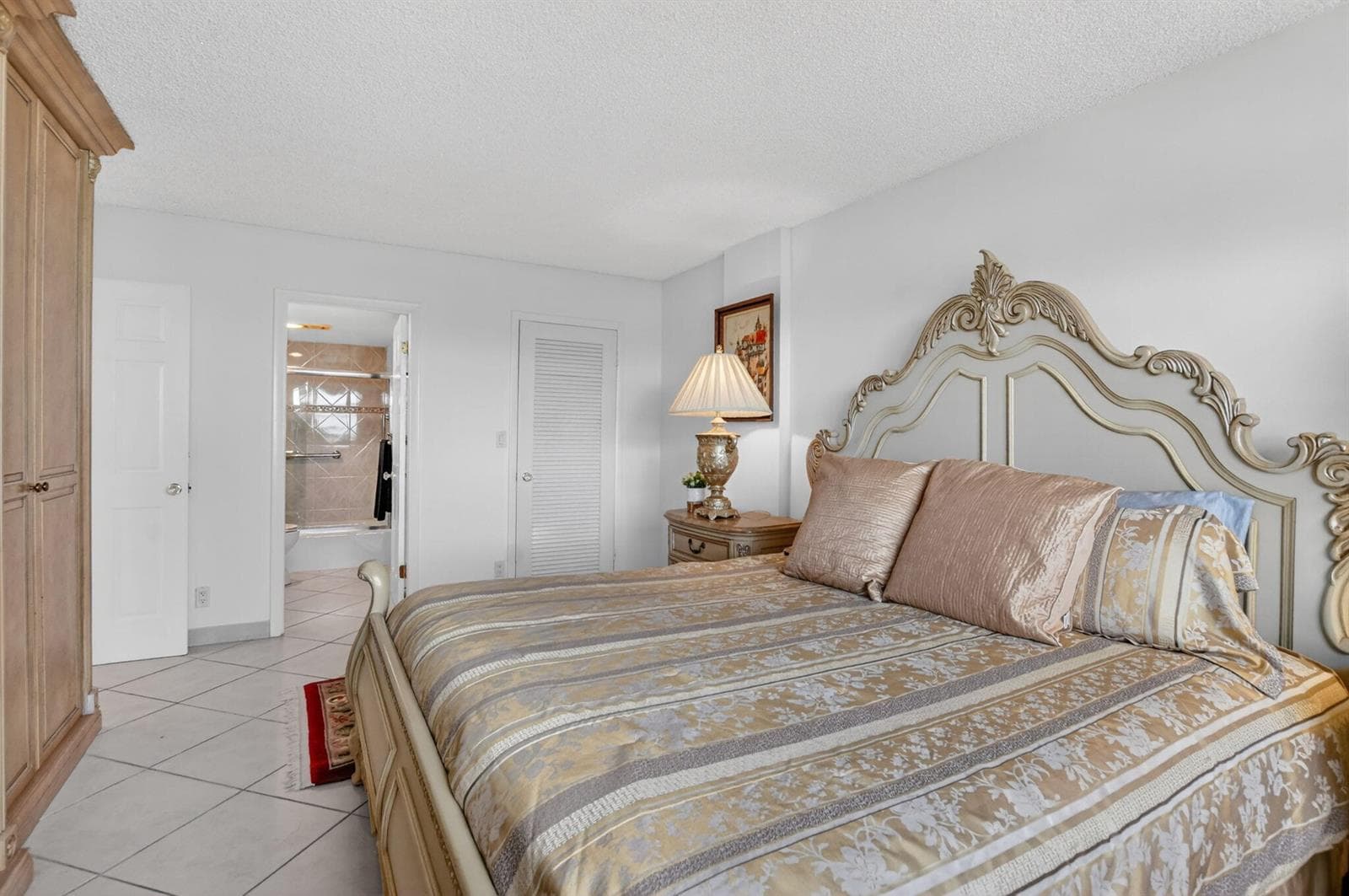 2121 N Ocean Boulevard 805w photo 9