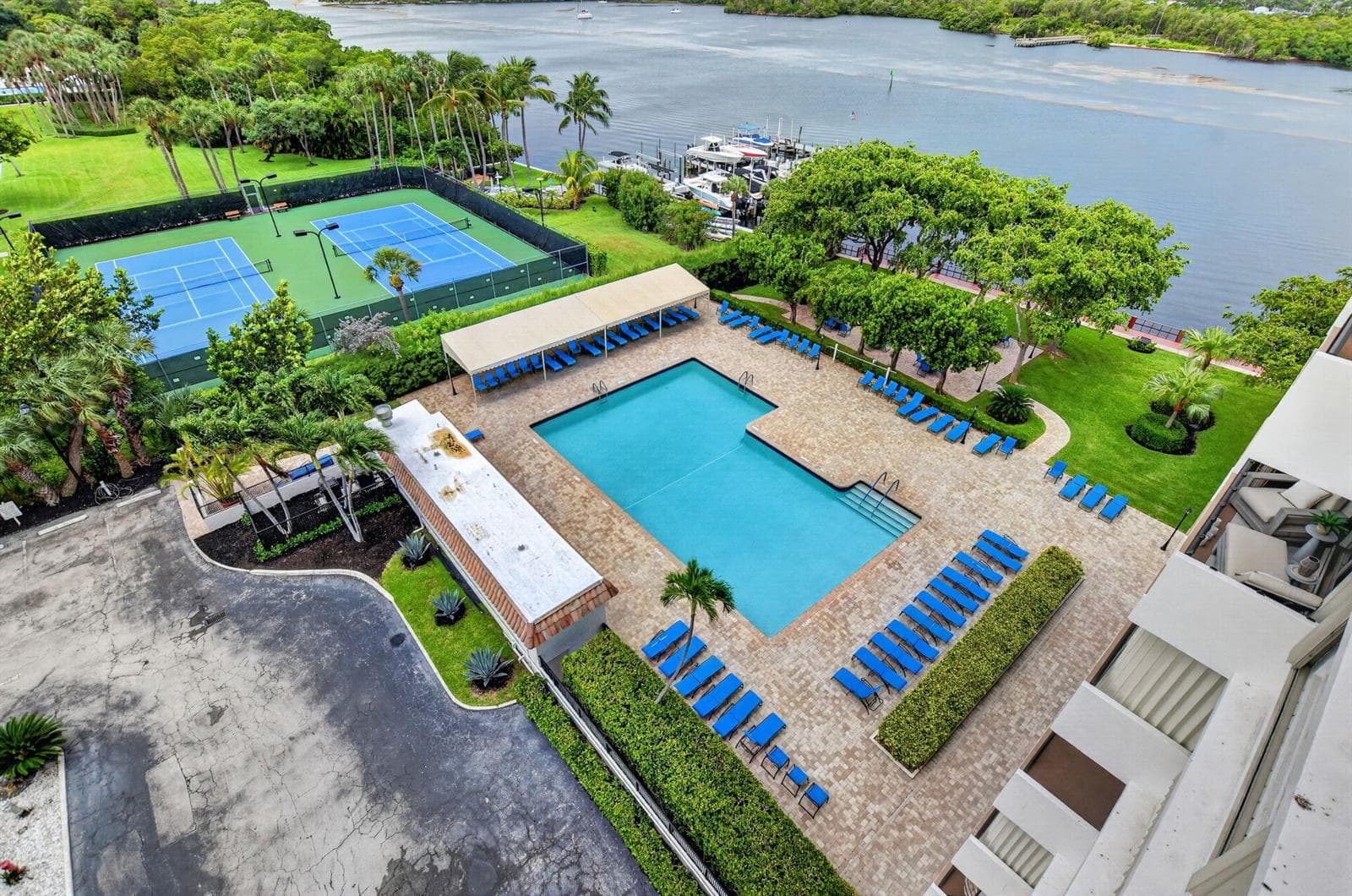 2121 N Ocean Boulevard 805w photo 4