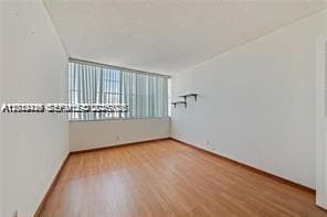 2025 NE 164th St 904 photo 15