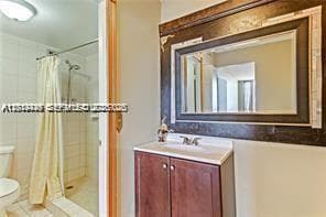 2025 NE 164th St 904 photo 21