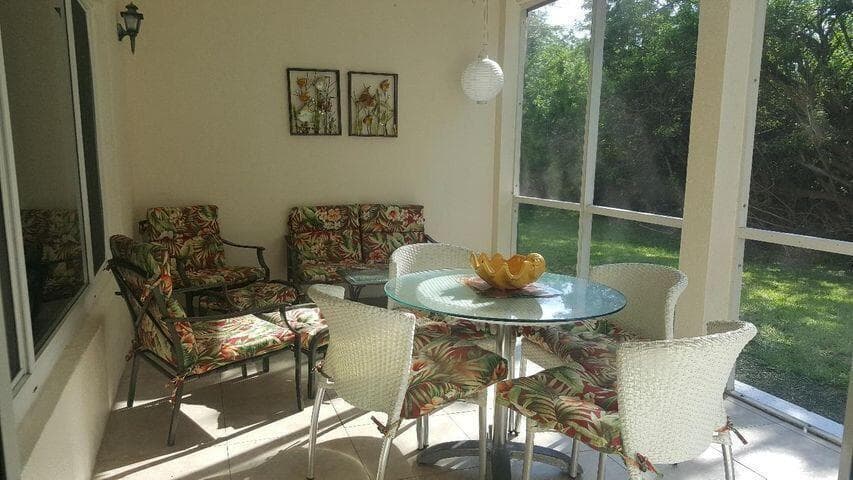 815 W Boynton Beach Boulevard 10-103 photo 13