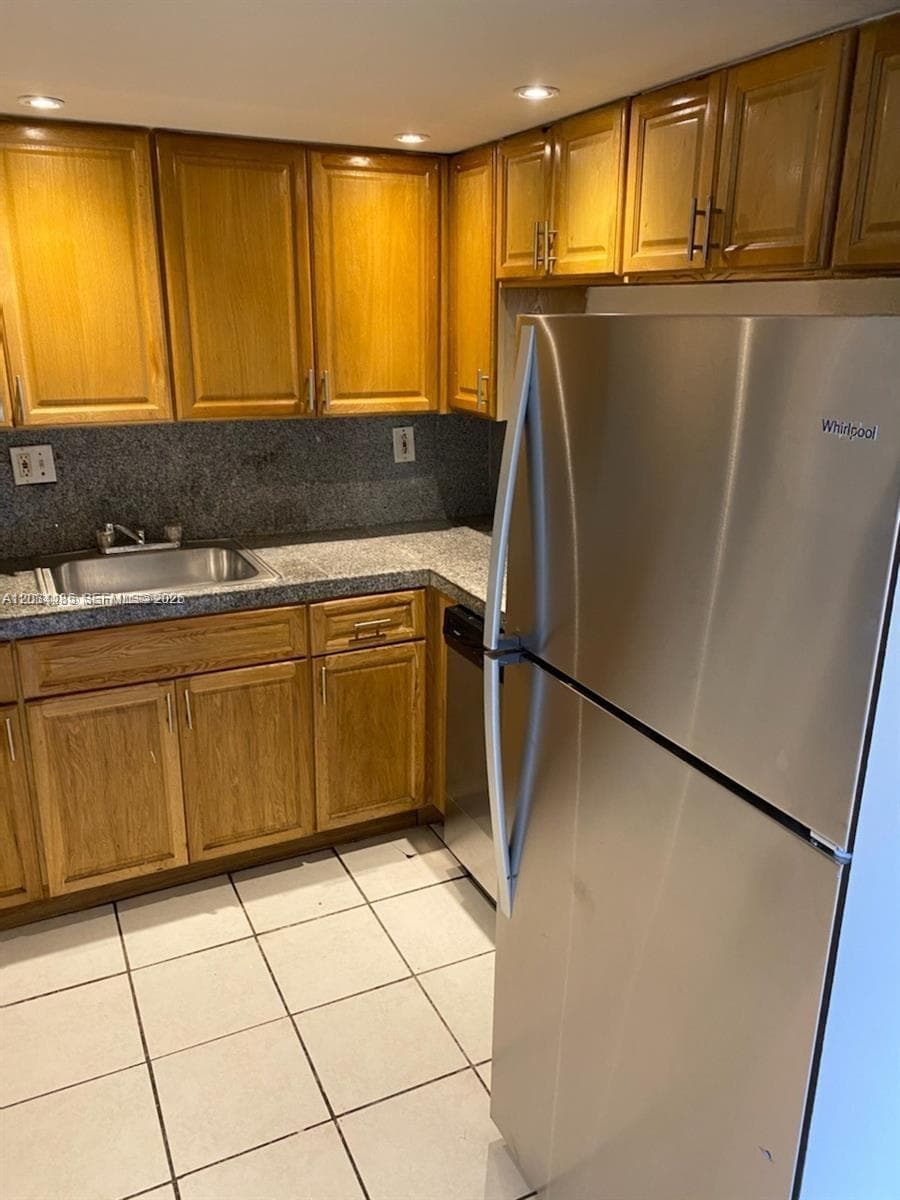 2903 N Miami Beach Blvd 505 photo 6