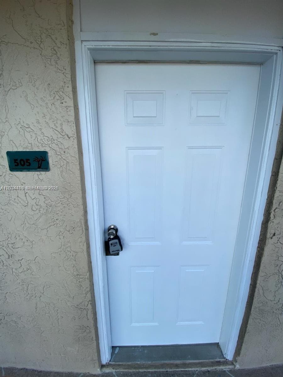 2903 N Miami Beach Blvd 505 photo 7