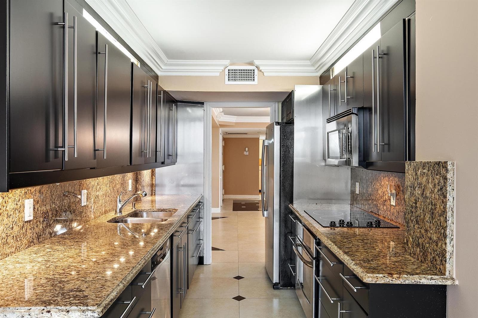 4200 N Ocean Drive 1-1404 photo 8