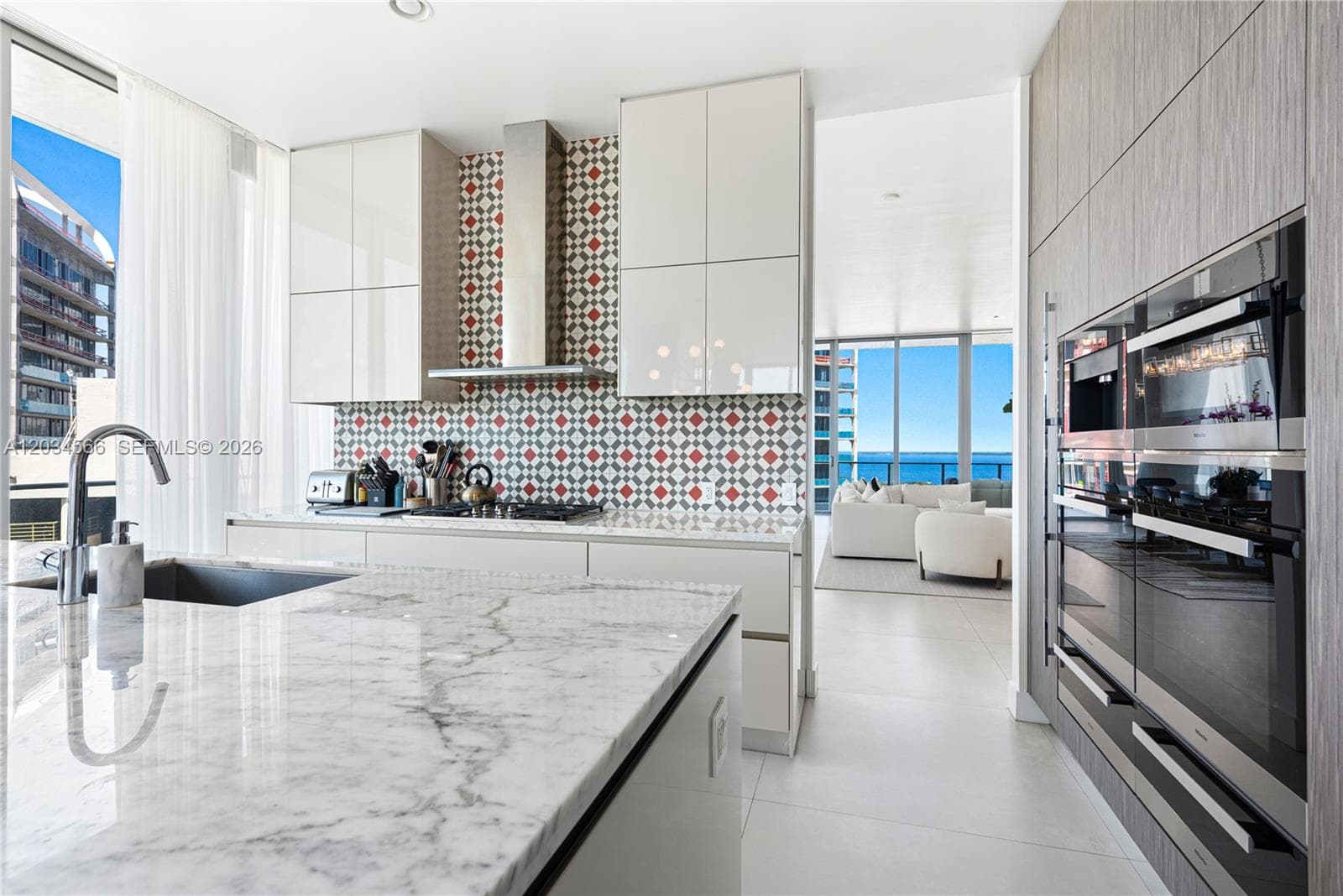 2669 S Bayshore Dr 1503N photo 10
