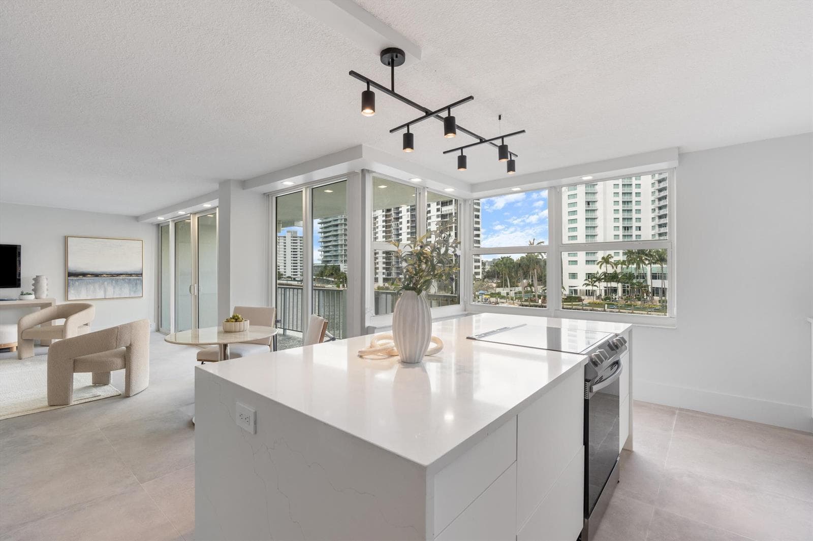 2800 E Sunrise Boulevard 4c photo 7