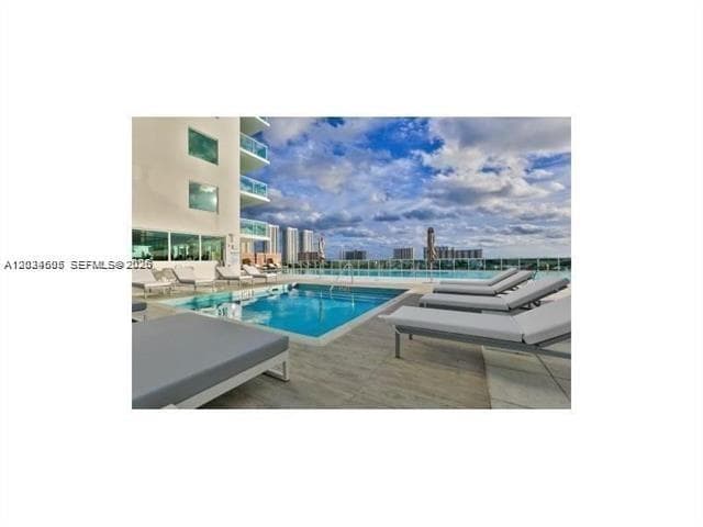 400 Sunny Isles Blvd 817 photo 22
