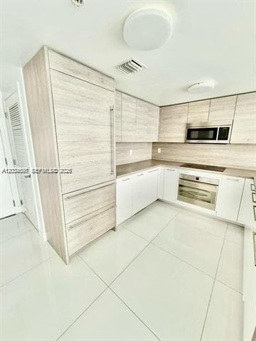 400 Sunny Isles Blvd 817 photo 5