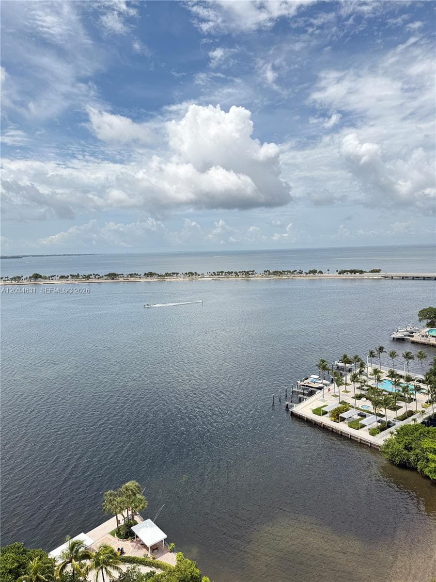 1925 Brickell Ave 2011 photo 1