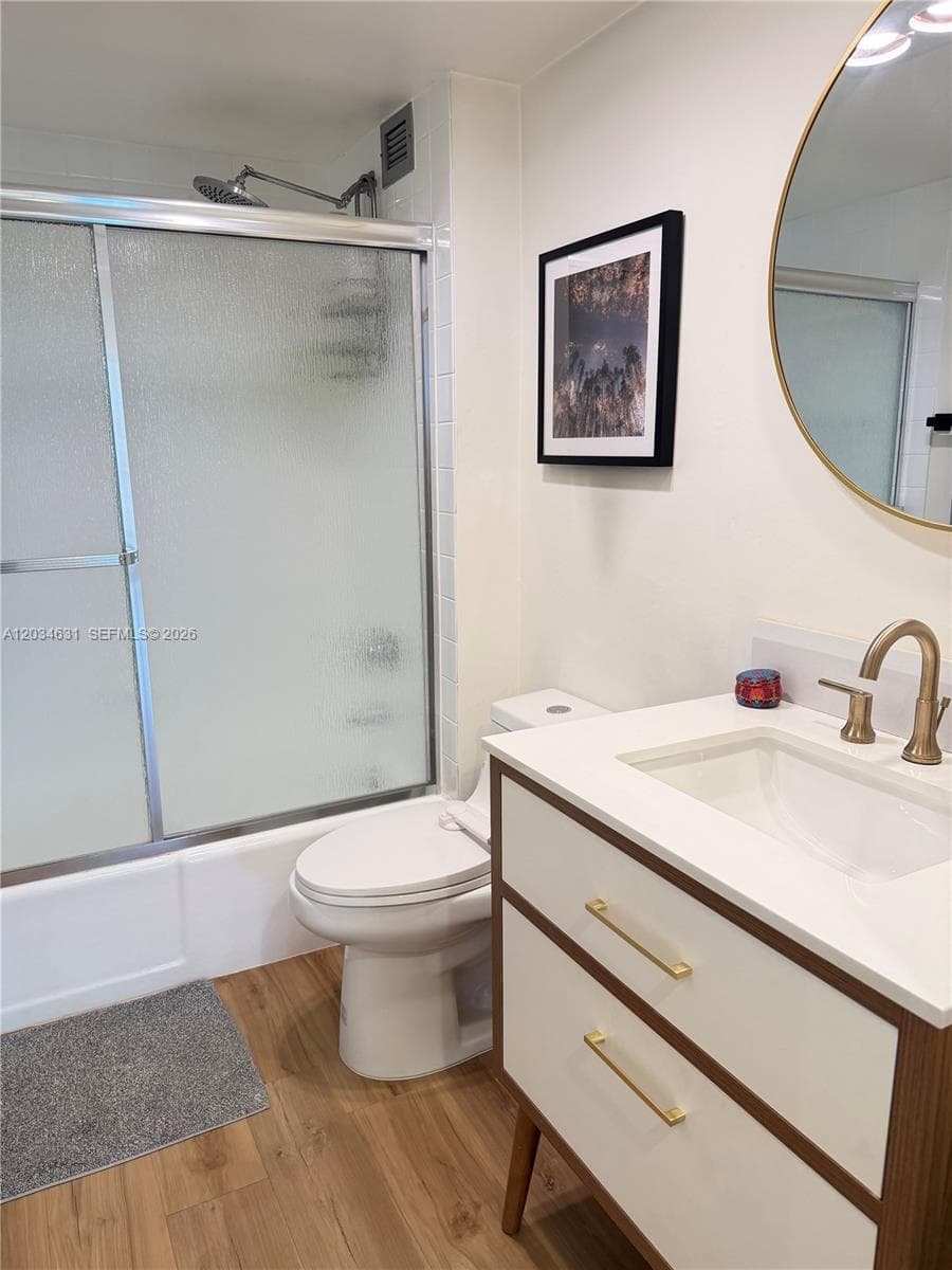 1925 Brickell Ave 2011 photo 14