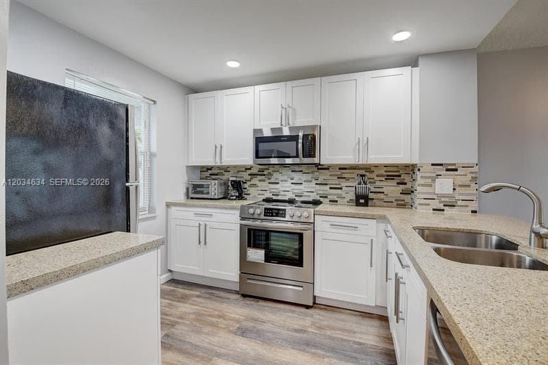 9880 Marina Blvd 1516 photo 1