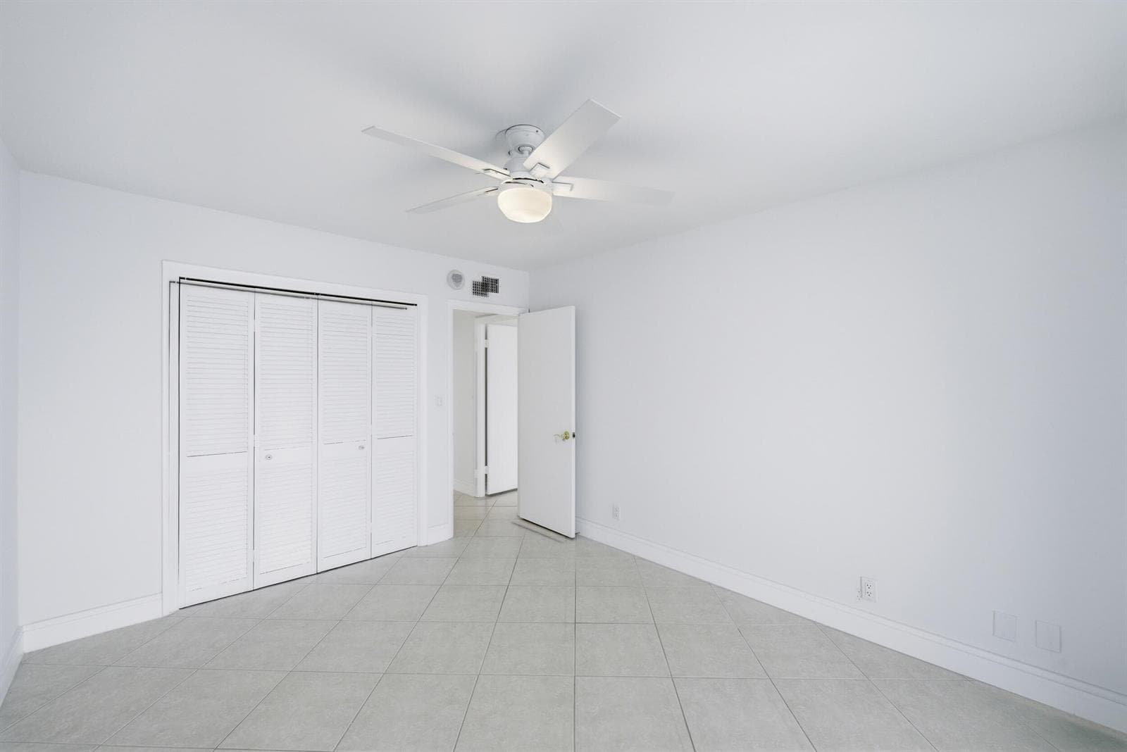 800 SE 20th Avenue 901 photo 16