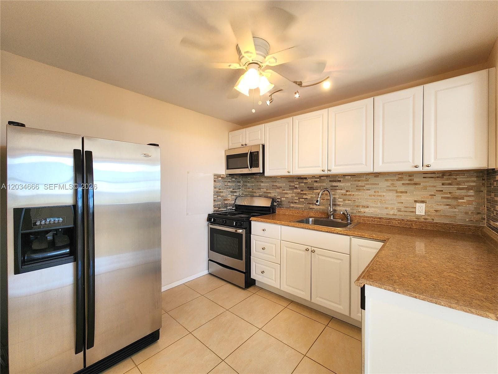 2025 NE 164th St 503 photo 6