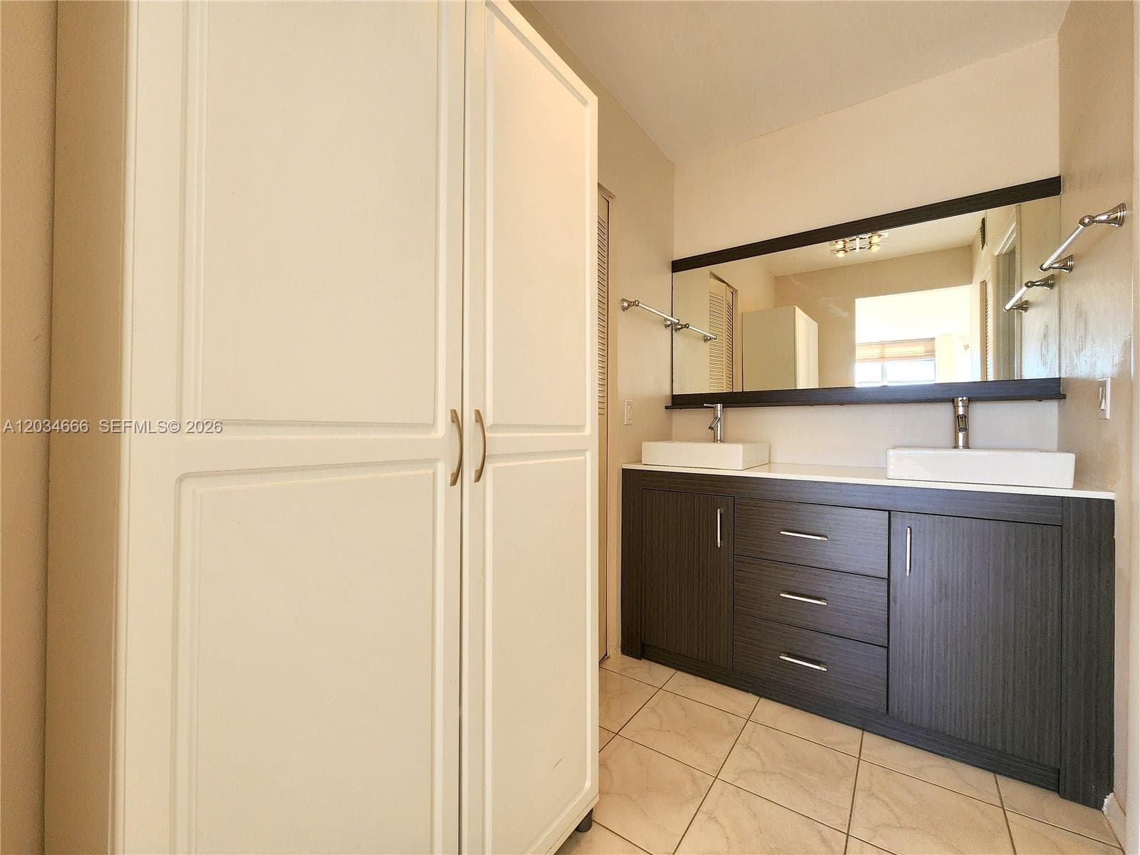 2025 NE 164th St 503 photo 22