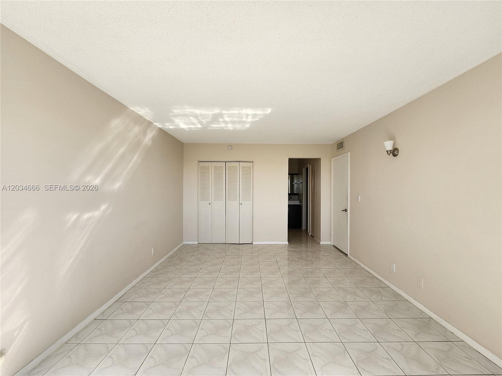 2025 NE 164th St 503 photo 20