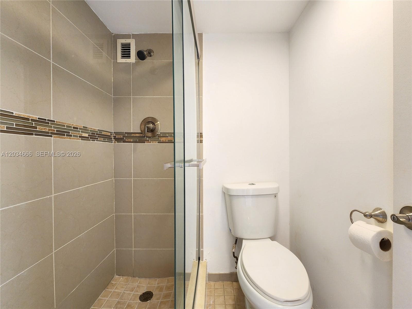 2025 NE 164th St 503 photo 24