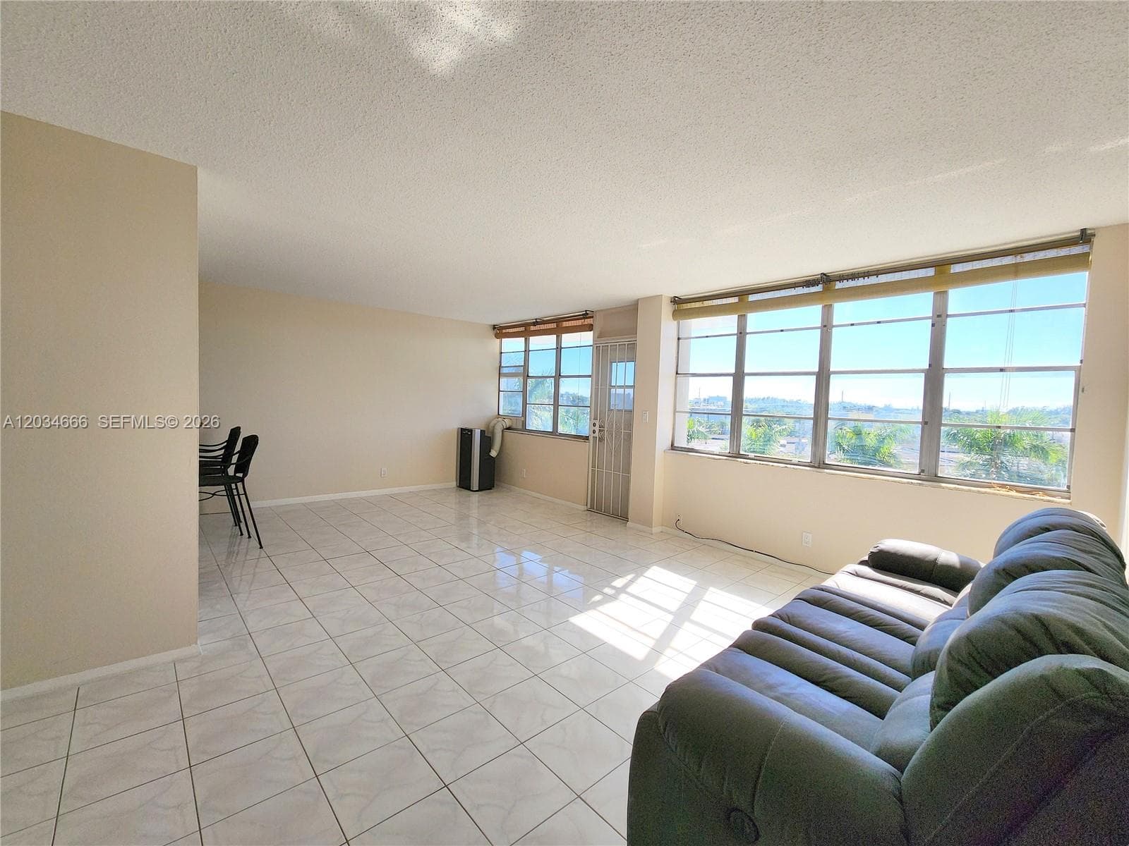 2025 NE 164th St 503 photo 8