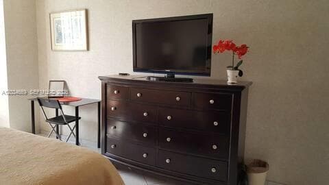3505 S Ocean Dr 704 photo 8
