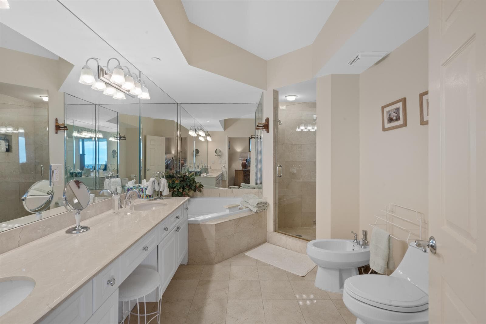 3200 N Ocean Boulevard 1506 photo 8