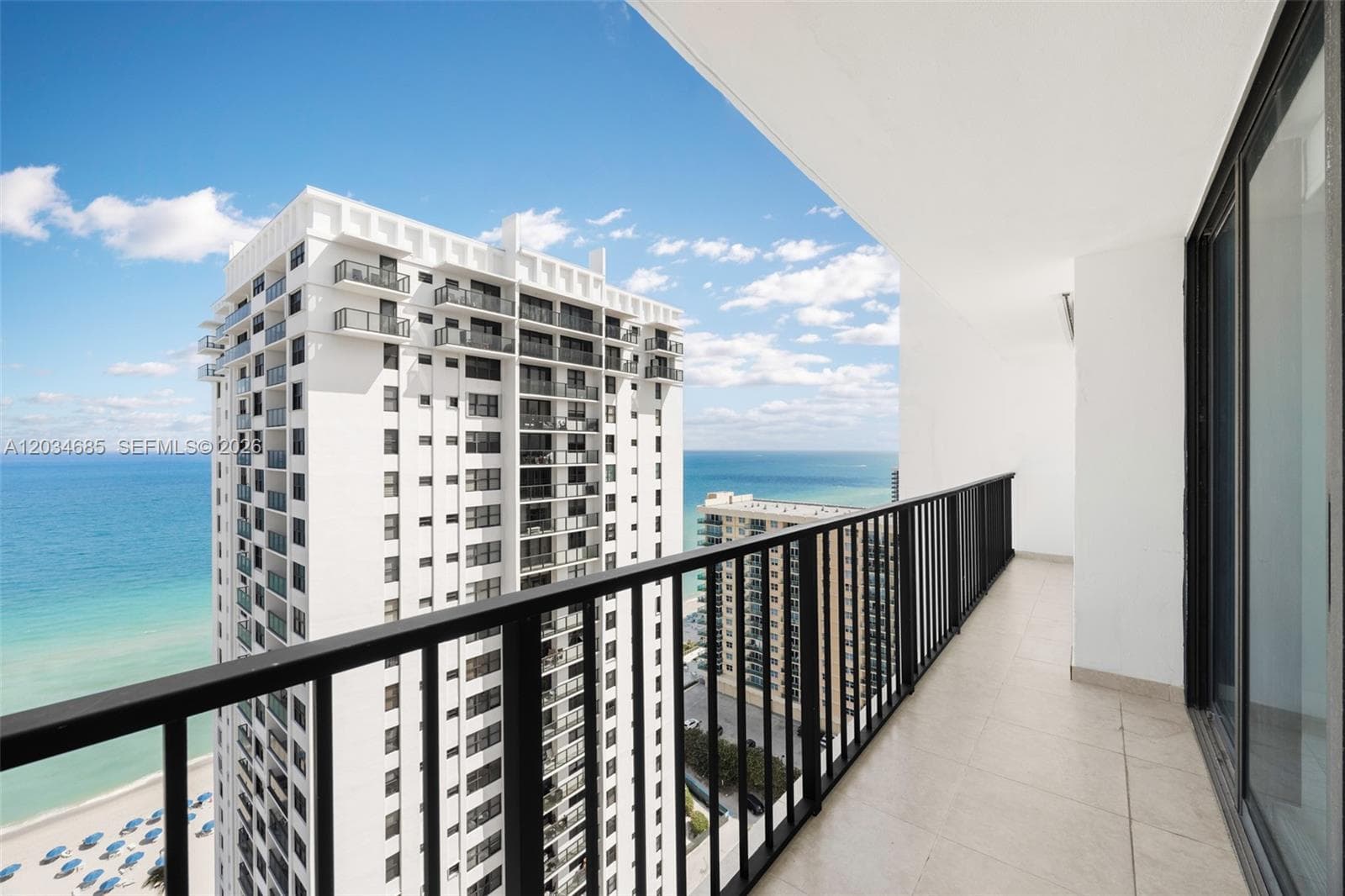 2401 S Ocean Dr 2402 photo 3
