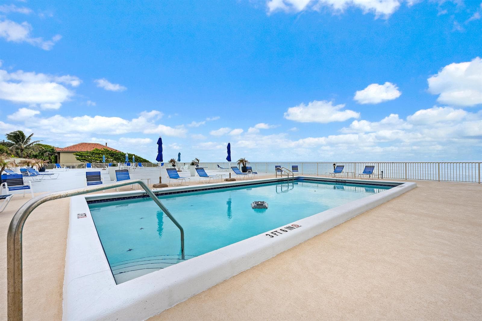 900 Ocean Drive 202 photo 22