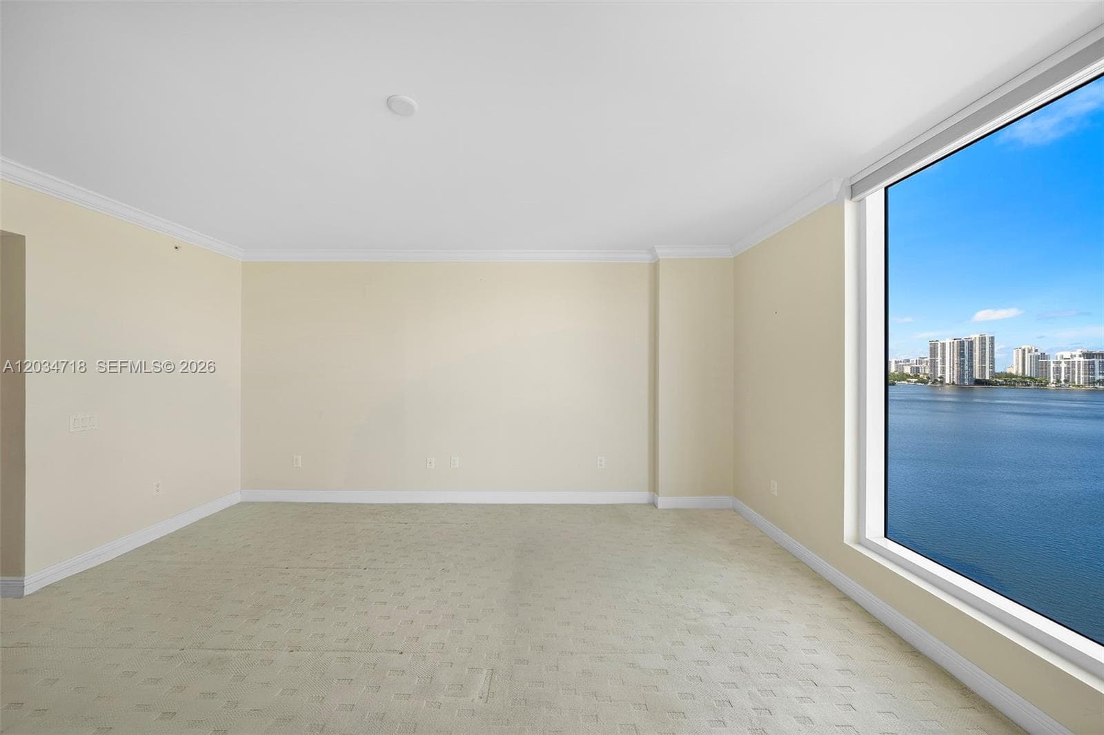 6000 Island Blvd 1002 photo 25