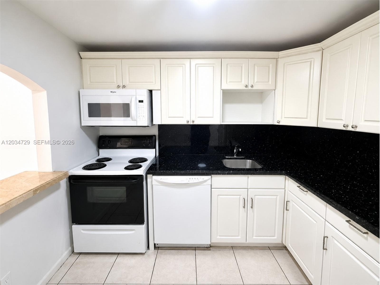 13499 Biscayne Blvd 504 photo 6