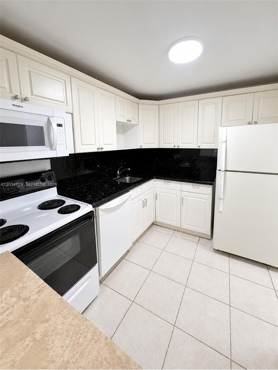 13499 Biscayne Blvd 504 photo 7