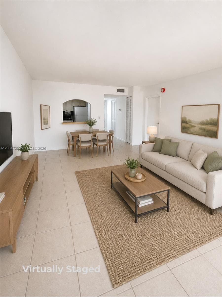13499 Biscayne Blvd 504 photo 4
