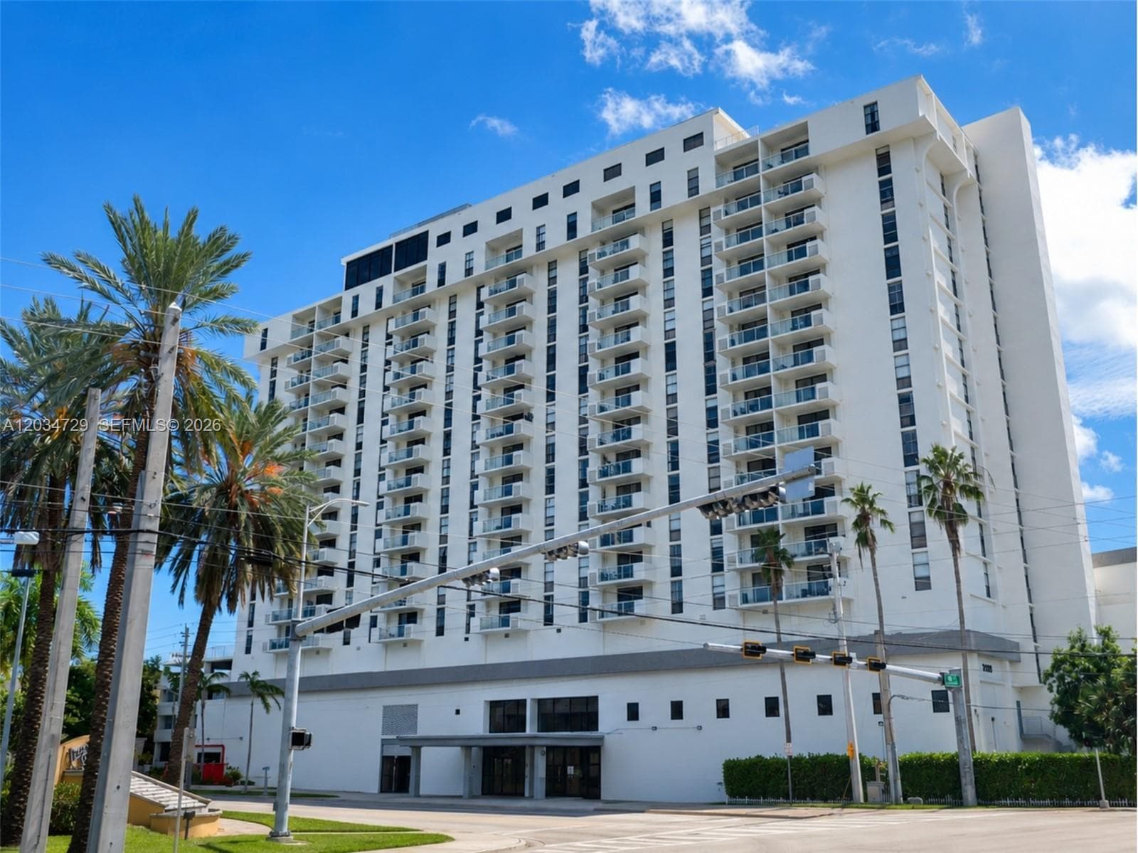 13499 Biscayne Blvd 504 photo 21