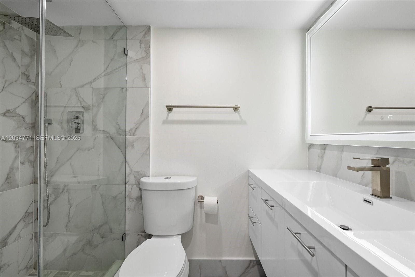 3703 NE 166th St 701 photo 24