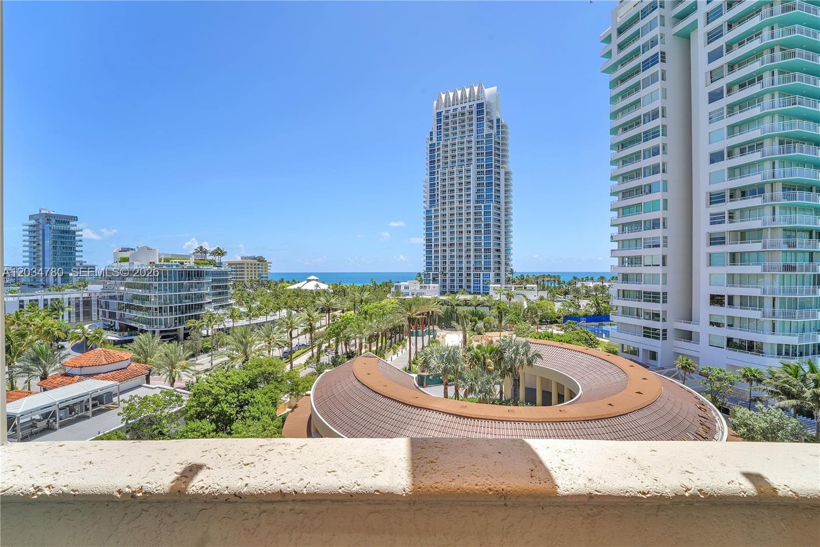 300 S POINTE DR 809 photo 24