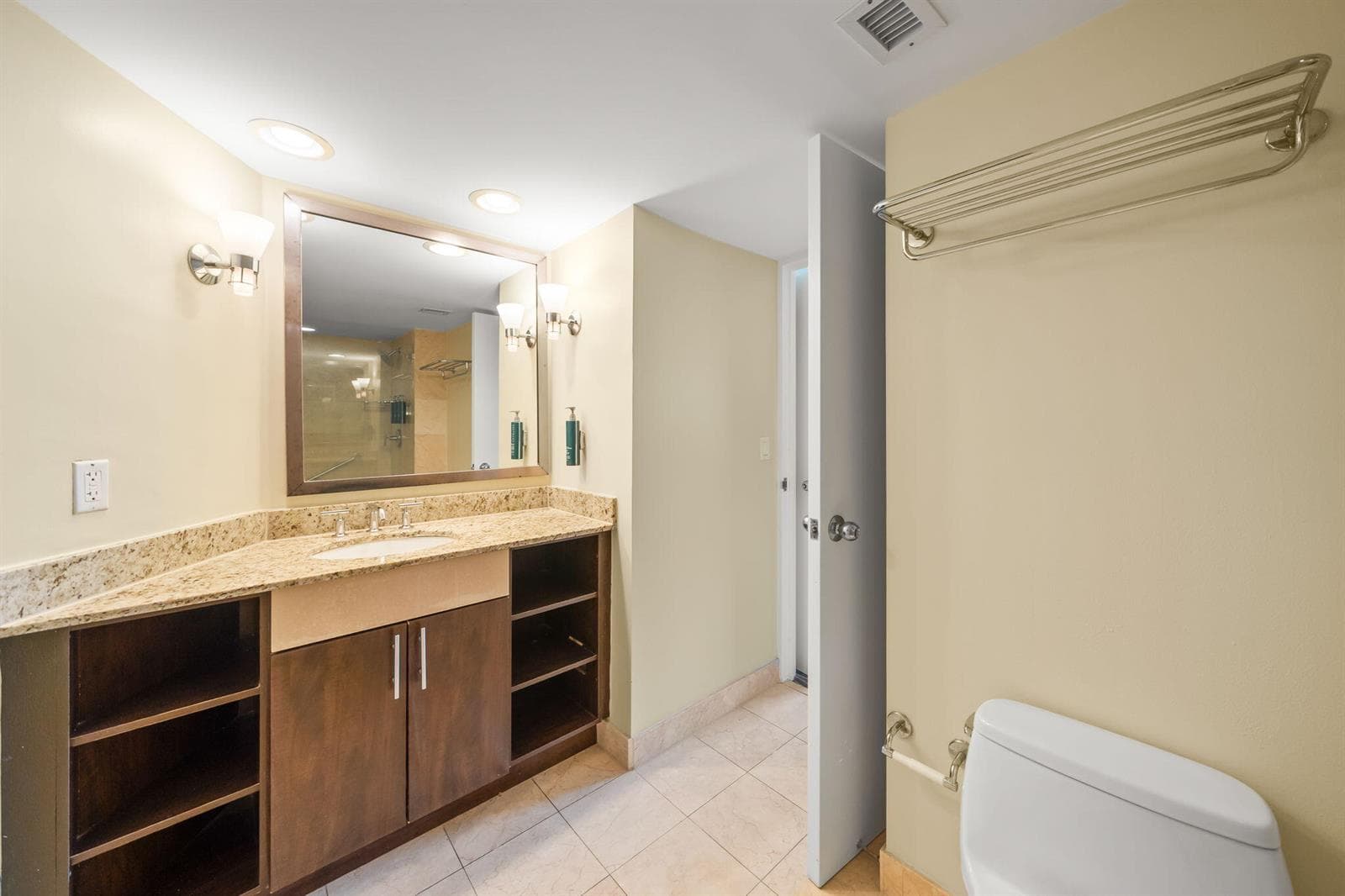 2670 E Sunrise Boulevard 1201 photo 12