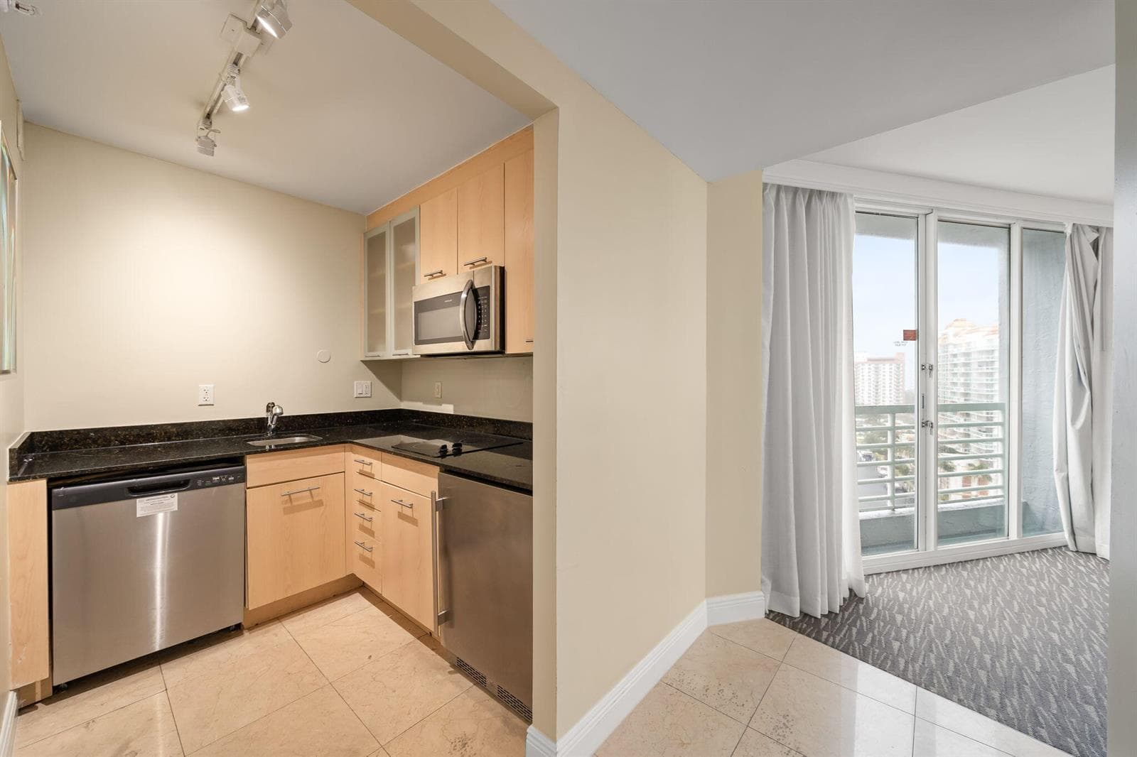 2670 E Sunrise Boulevard 1201 photo 10
