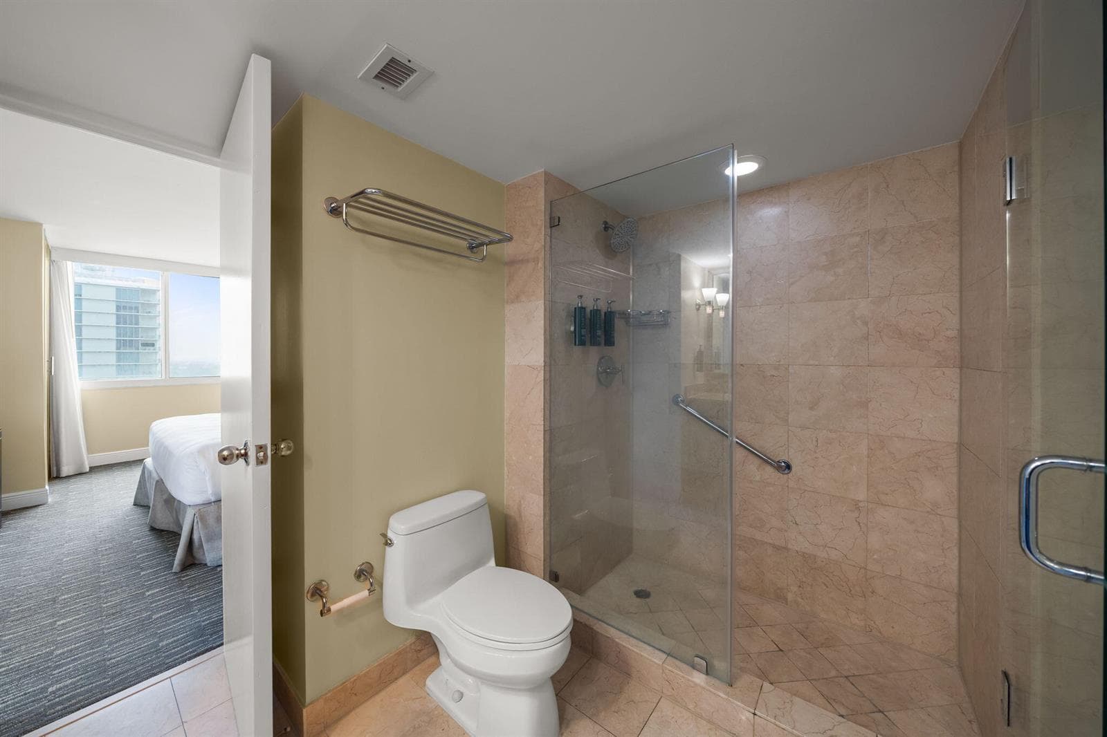 2670 E Sunrise Boulevard 1201 photo 4