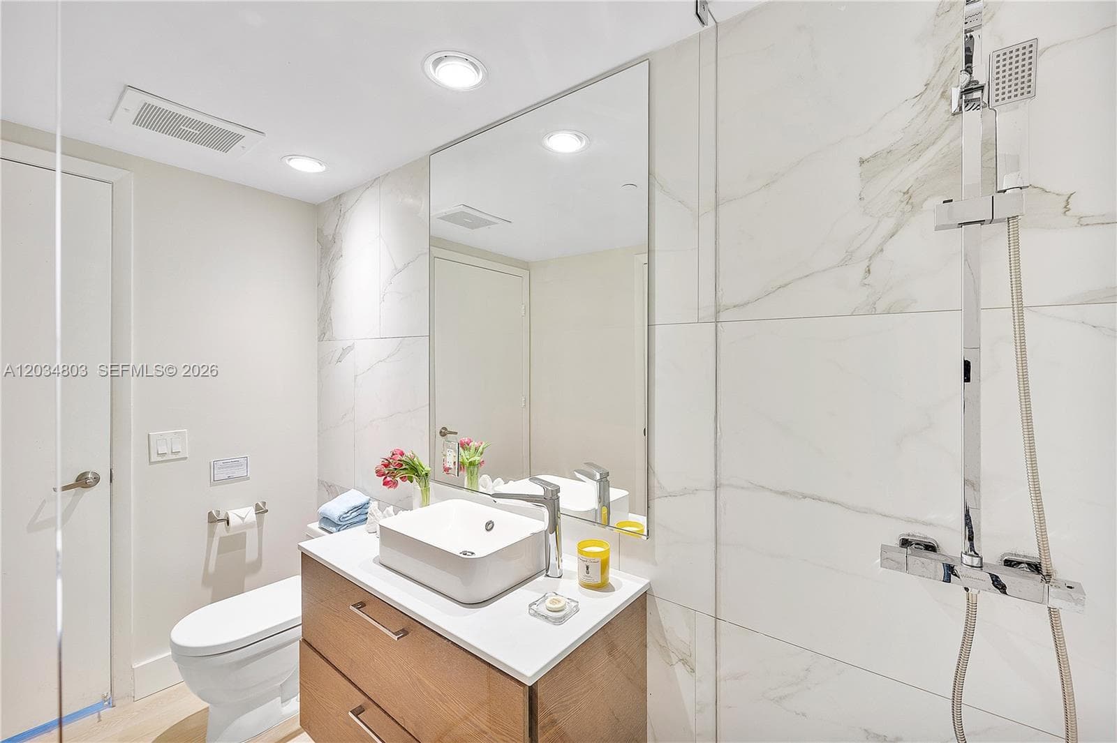 485 Brickell Ave 3211 photo 16