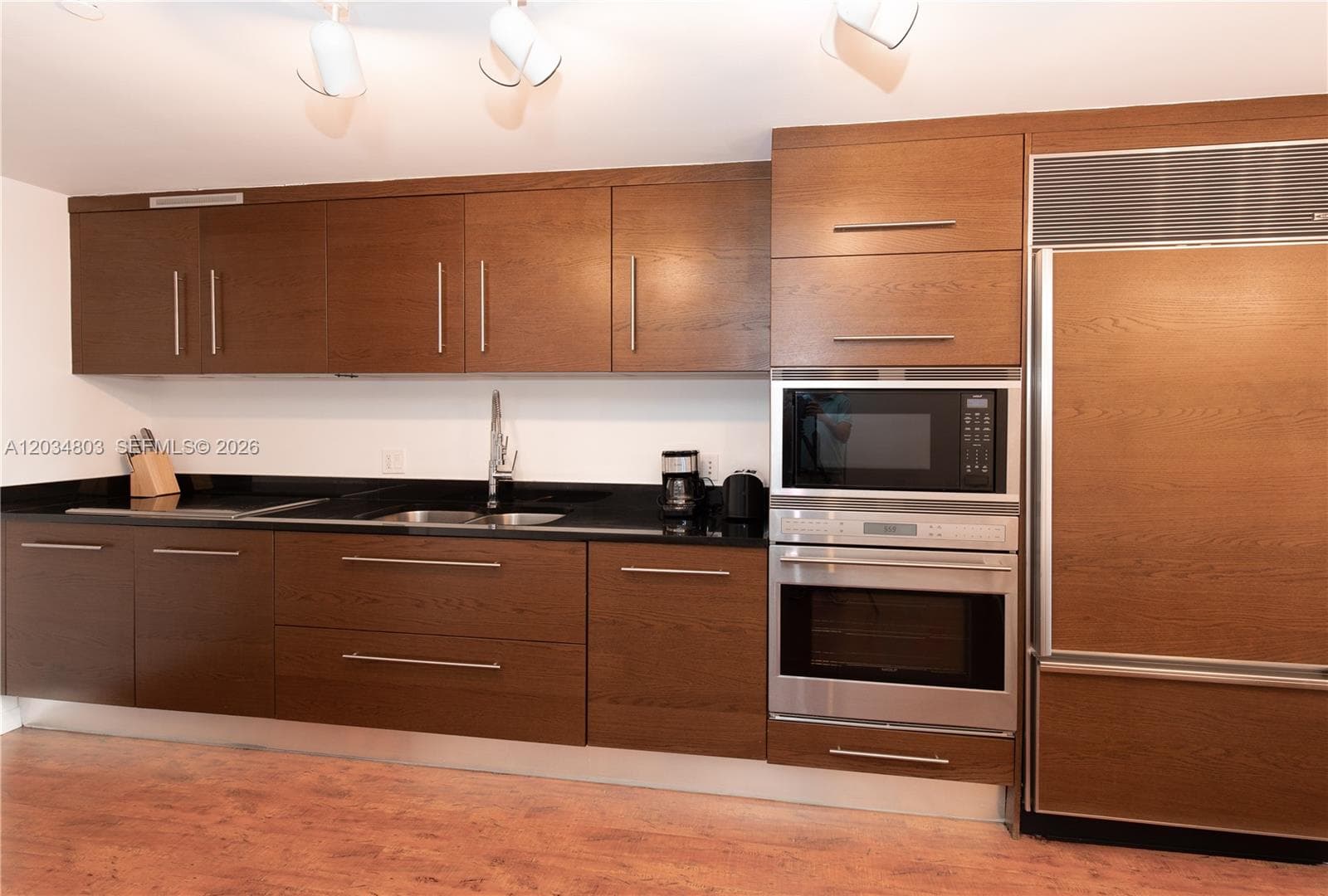 485 Brickell Ave 3211 photo 8