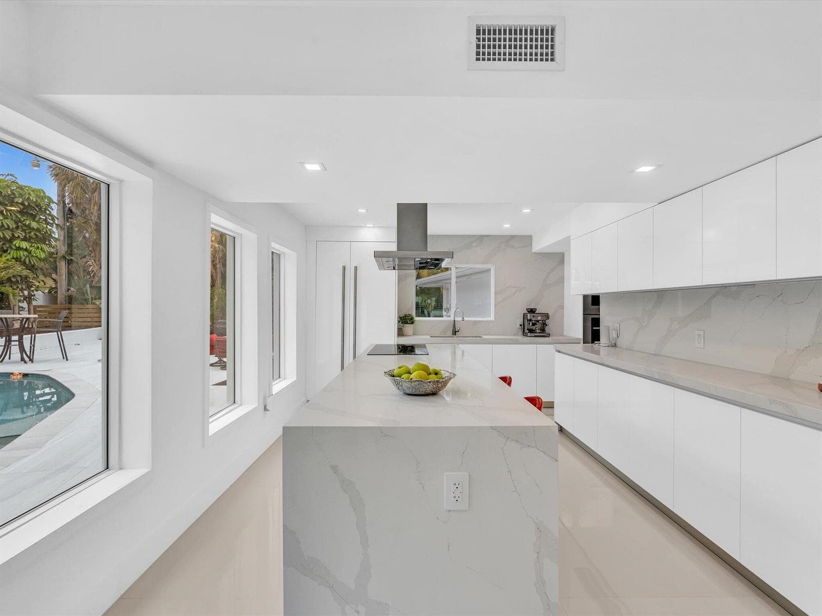 1903 Bay Drive photo 17