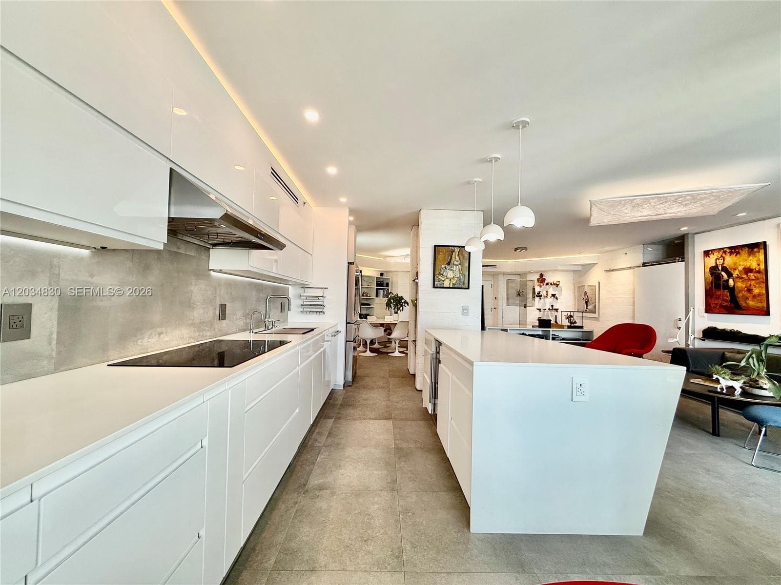 2800 Island Blvd 1803 photo 17