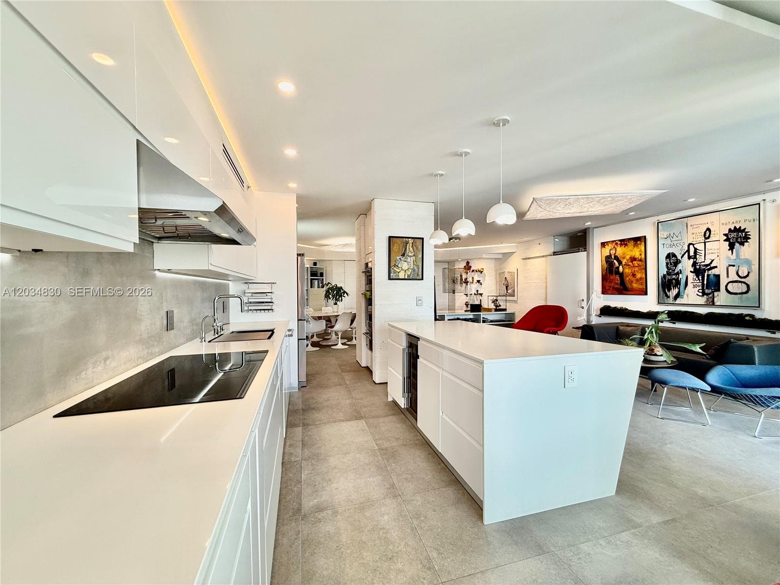 2800 Island Blvd 1803 photo 18