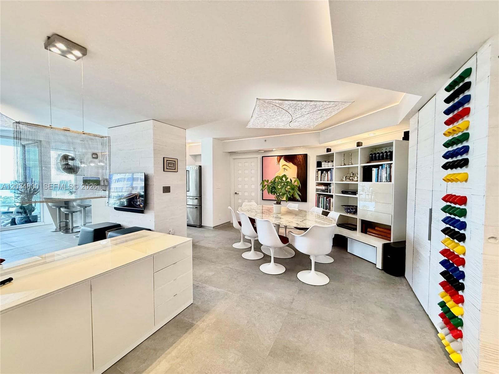 2800 Island Blvd 1803 photo 8
