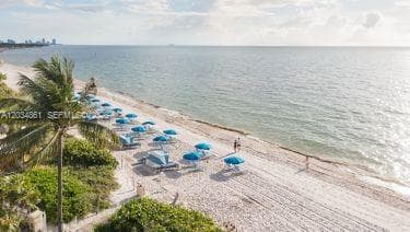 455 Grand Bay Dr 718 photo 14