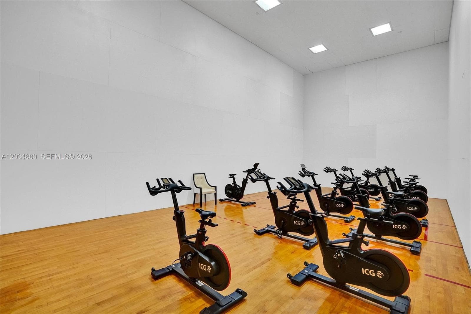20281 E Country Club Dr 615 photo 20
