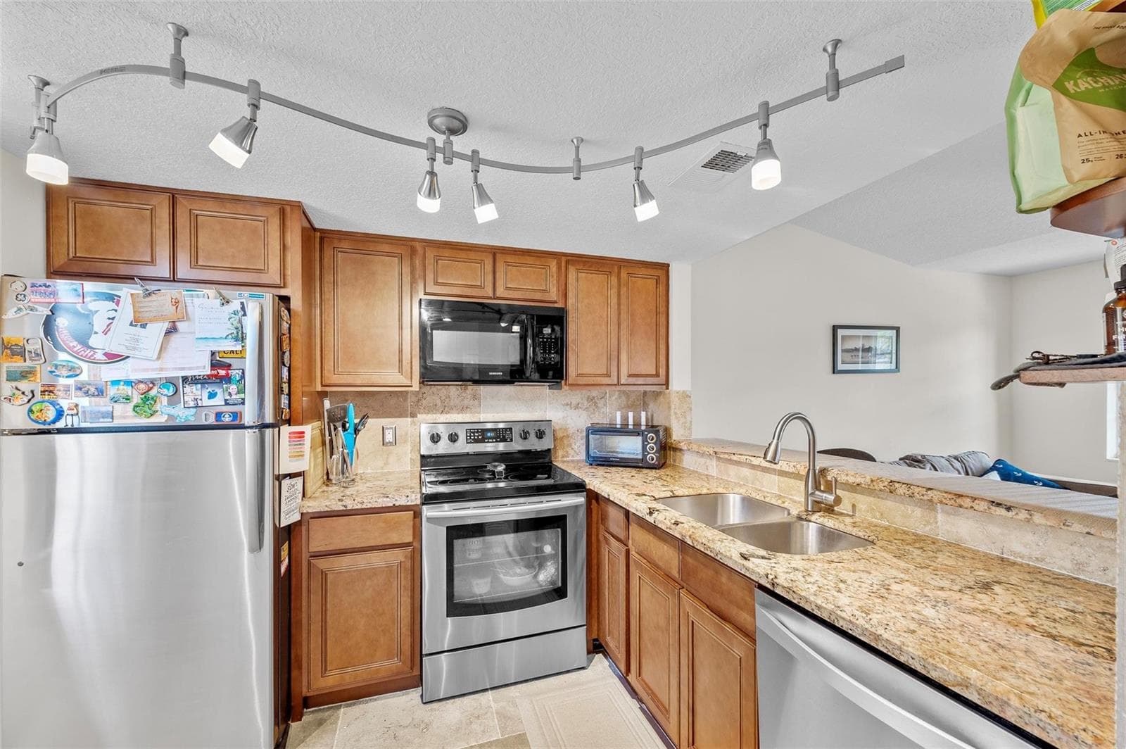1035 Lake Shore Drive 105 photo 8