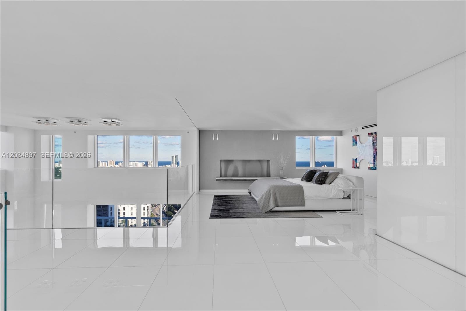 10 Venetian Way PH04 photo 18
