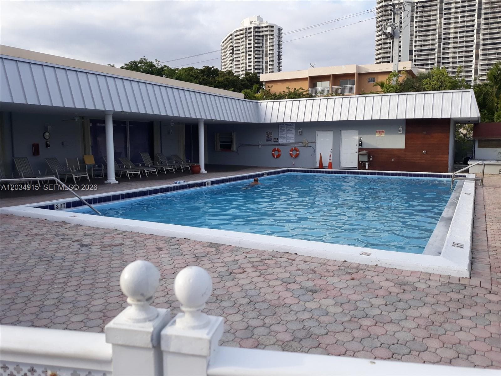 3551 NE 169th St 110-A photo 17